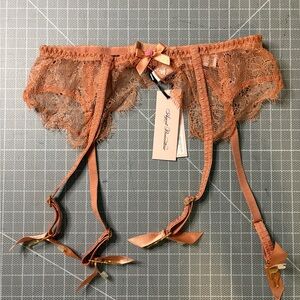 Agent Provocateur Lorna Lace suspender garter belt size AP3